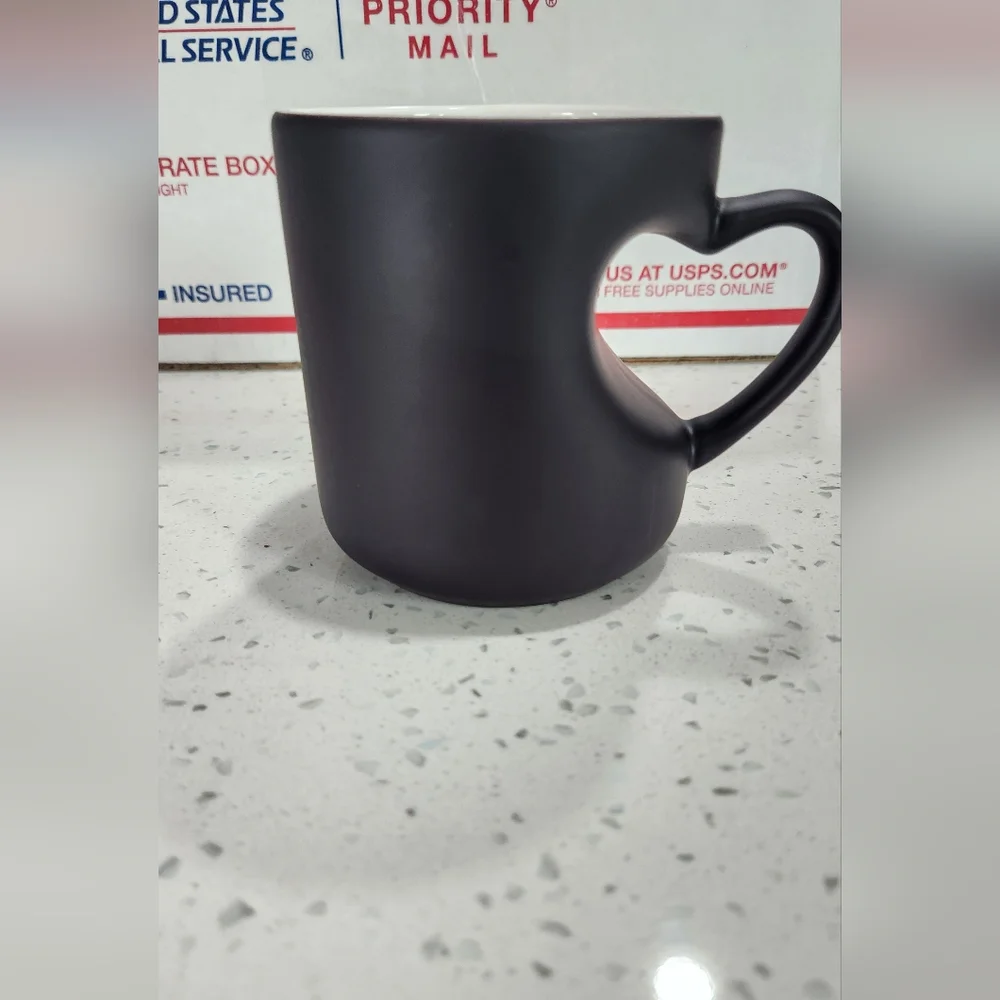 Hello Kitty Color Changing Coffee Mug - Picture 8 of 10